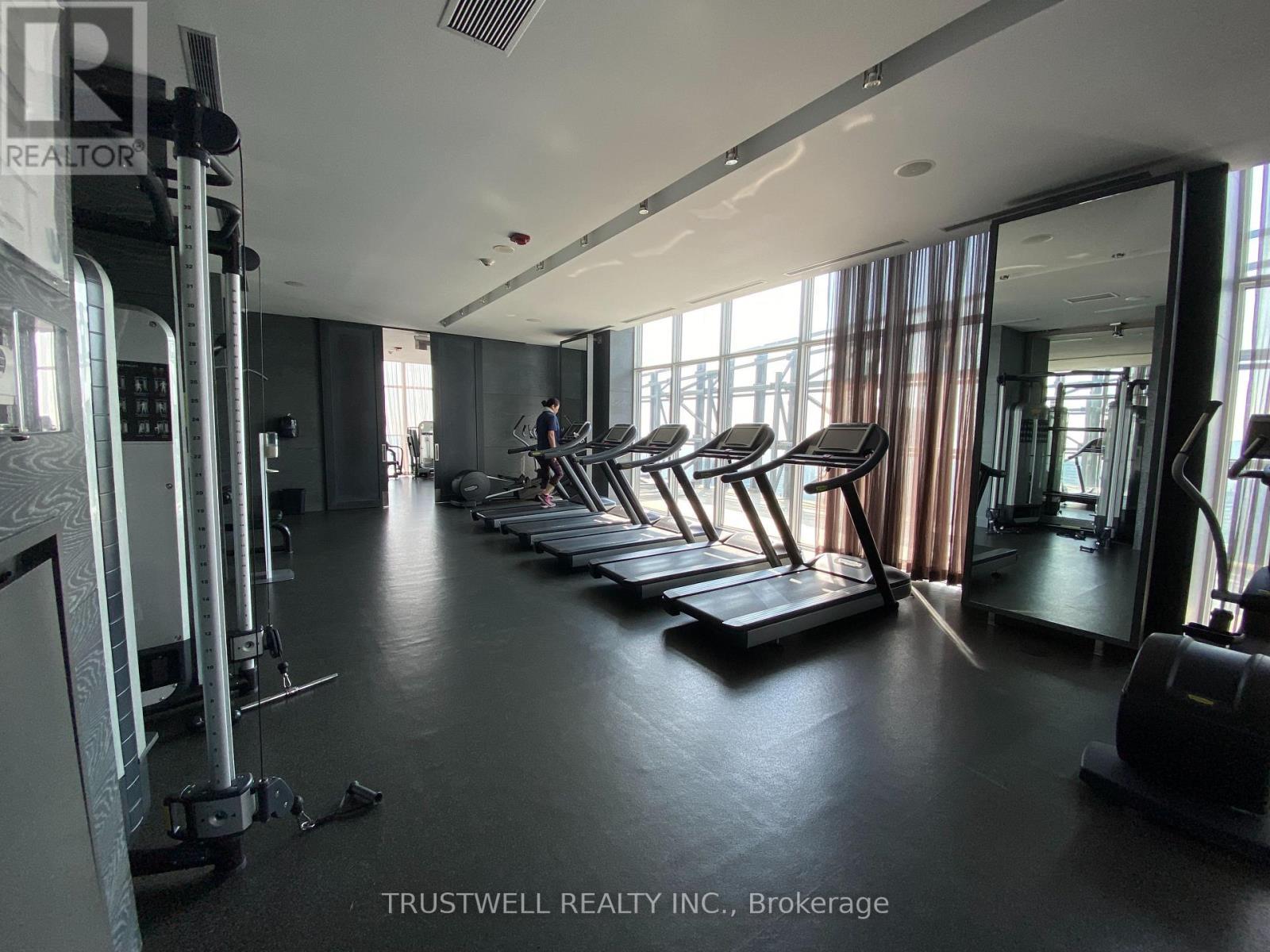 2404 - 1080 Bay Street, Toronto, ON - Indoor Photo Showing Gym Room