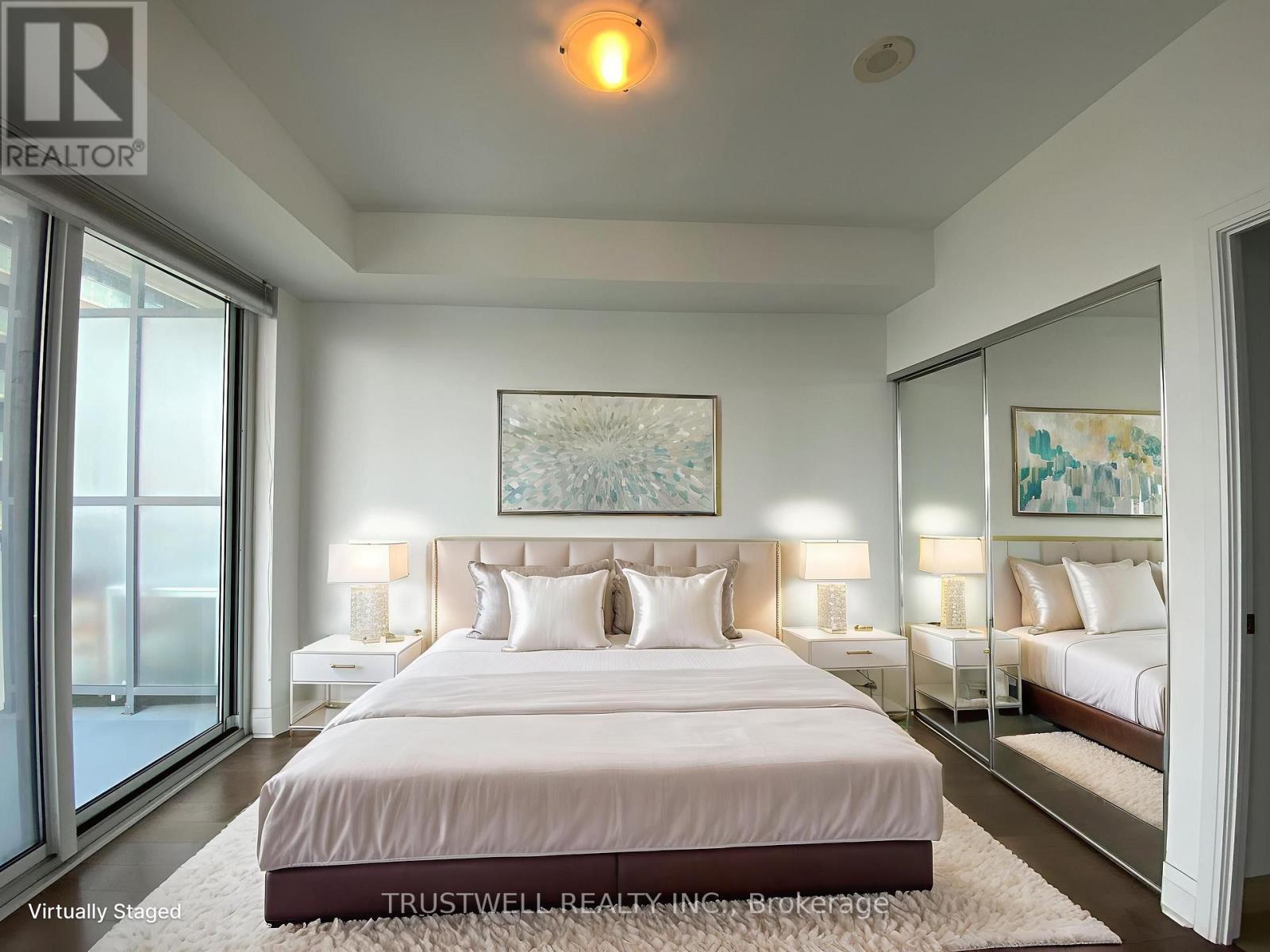 2404 - 1080 Bay Street, Toronto, ON - Indoor Photo Showing Bedroom