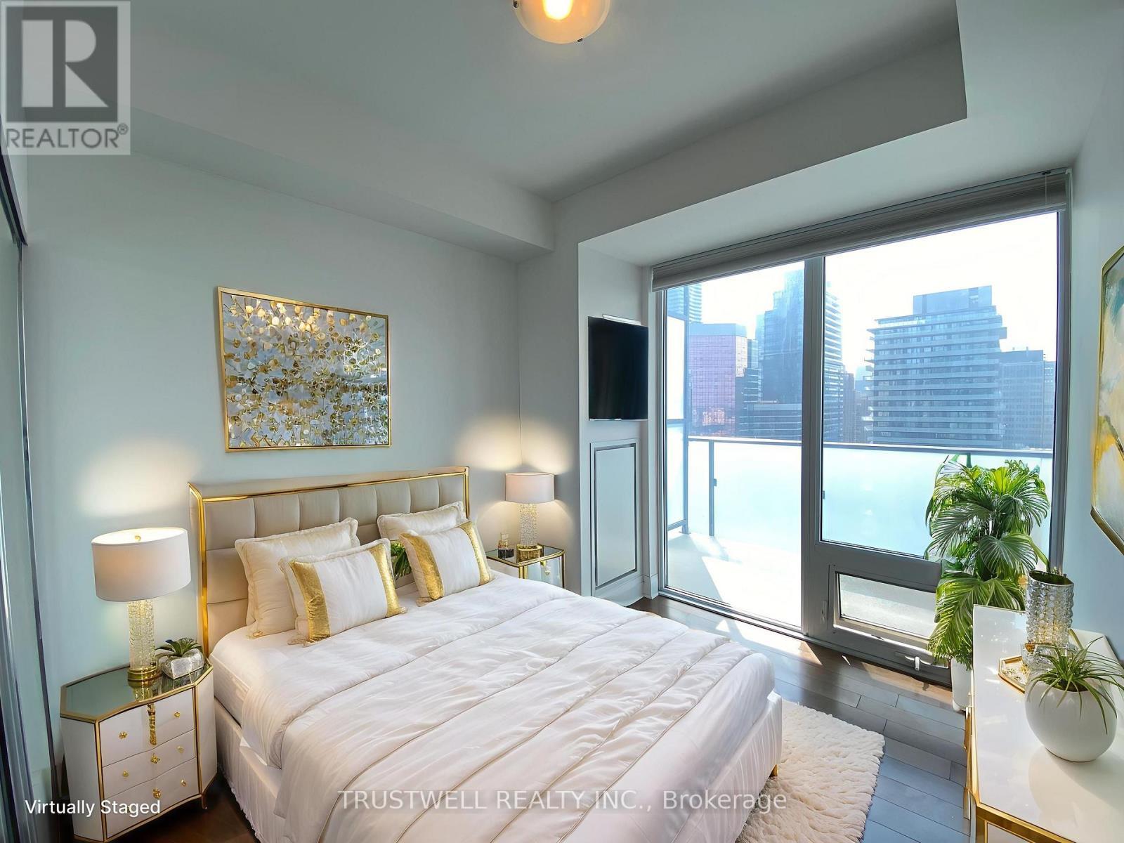 2404 - 1080 Bay Street, Toronto, ON - Indoor Photo Showing Bedroom