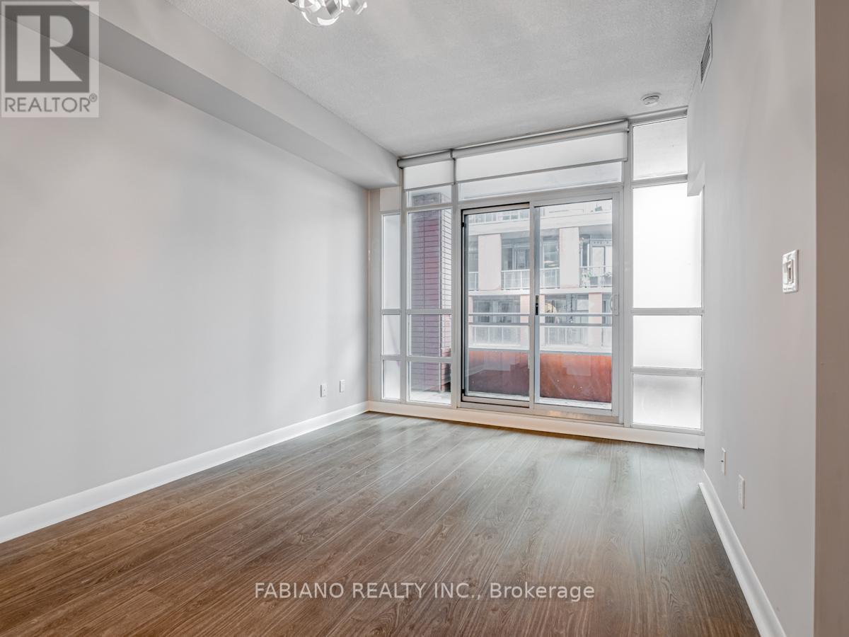 502 - 15 Bruyeres Mews, Toronto, ON - Indoor Photo Showing Other Room