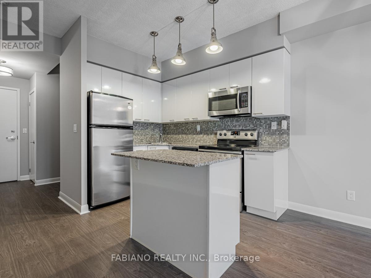 502 - 15 Bruyeres Mews, Toronto, ON - Indoor Photo Showing Kitchen With Upgraded Kitchen