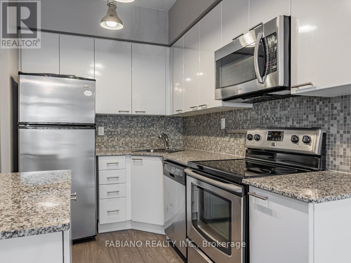 502 - 15 Bruyeres Mews, Toronto, ON - Indoor Photo Showing Kitchen With Stainless Steel Kitchen With Upgraded Kitchen