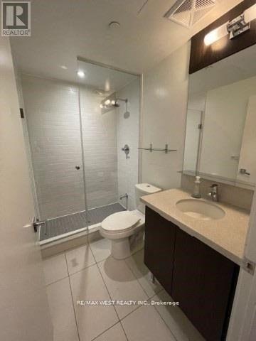 2103 - 21 Widmer Street, Toronto, ON - Indoor Photo Showing Bathroom