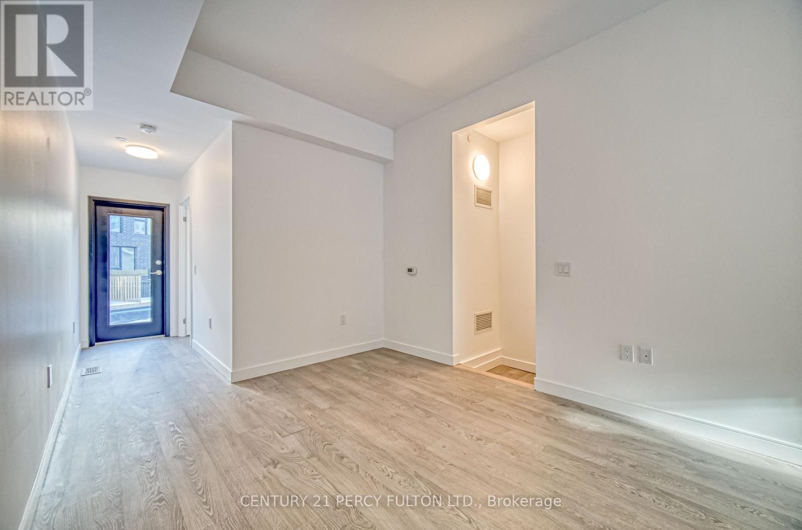 8 - 178 Clonmore Drive, Toronto, ON - Indoor Photo Showing Other Room