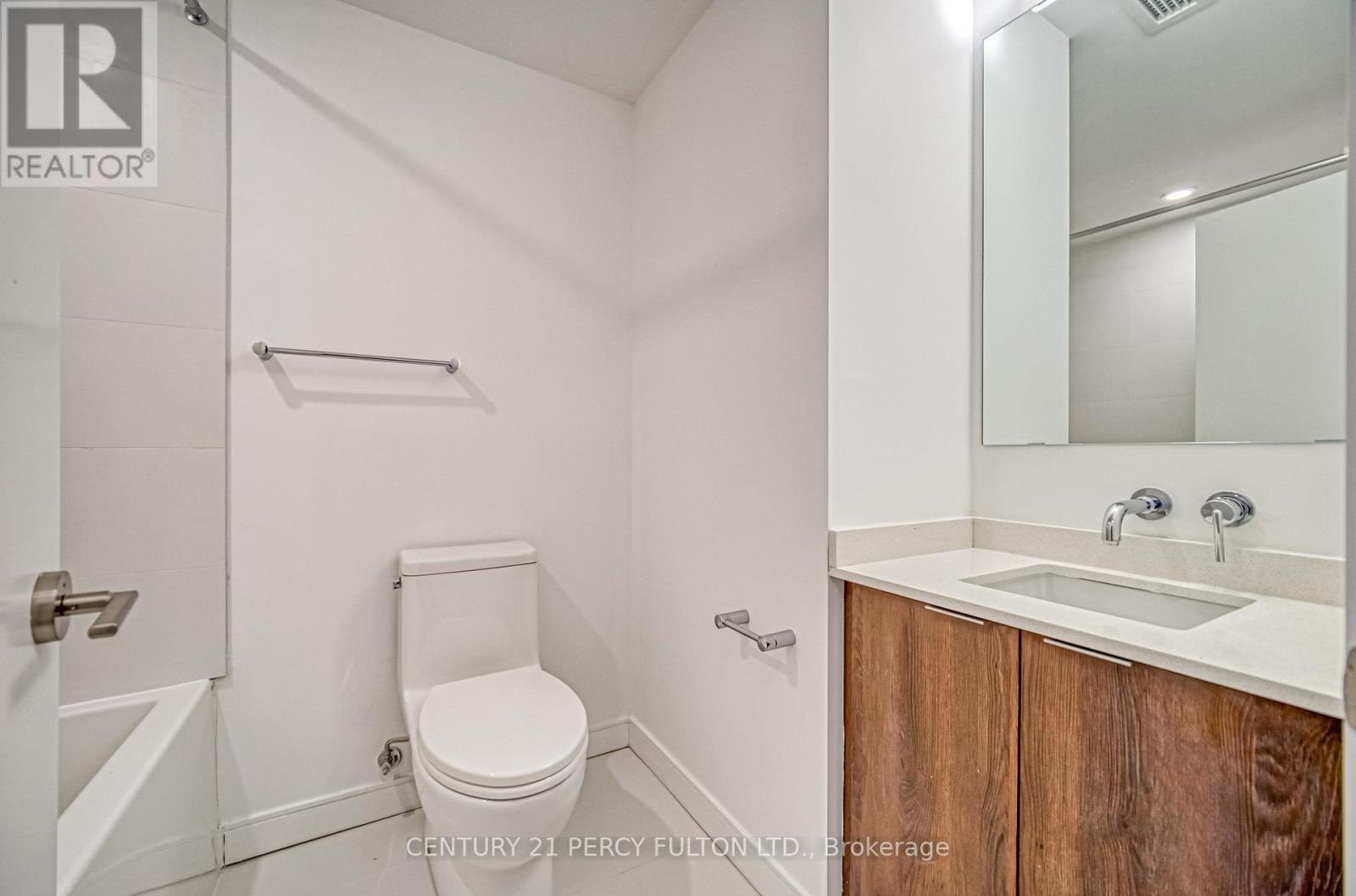 8 - 178 Clonmore Drive, Toronto, ON - Indoor Photo Showing Bathroom