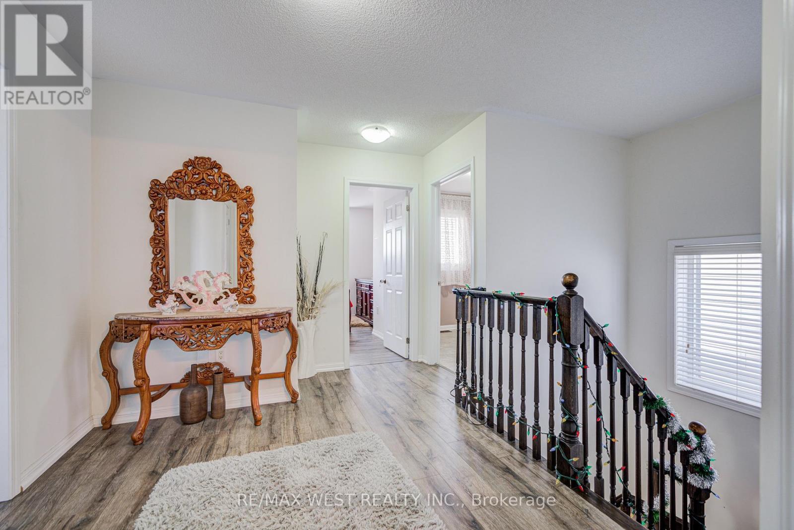 24 Davidson Drive, New Tecumseth, ON - Indoor Photo Showing Other Room