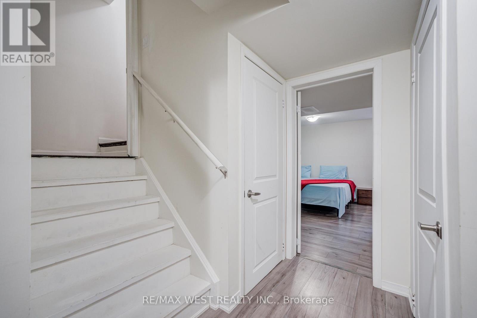 24 Davidson Drive, New Tecumseth, ON - Indoor Photo Showing Other Room