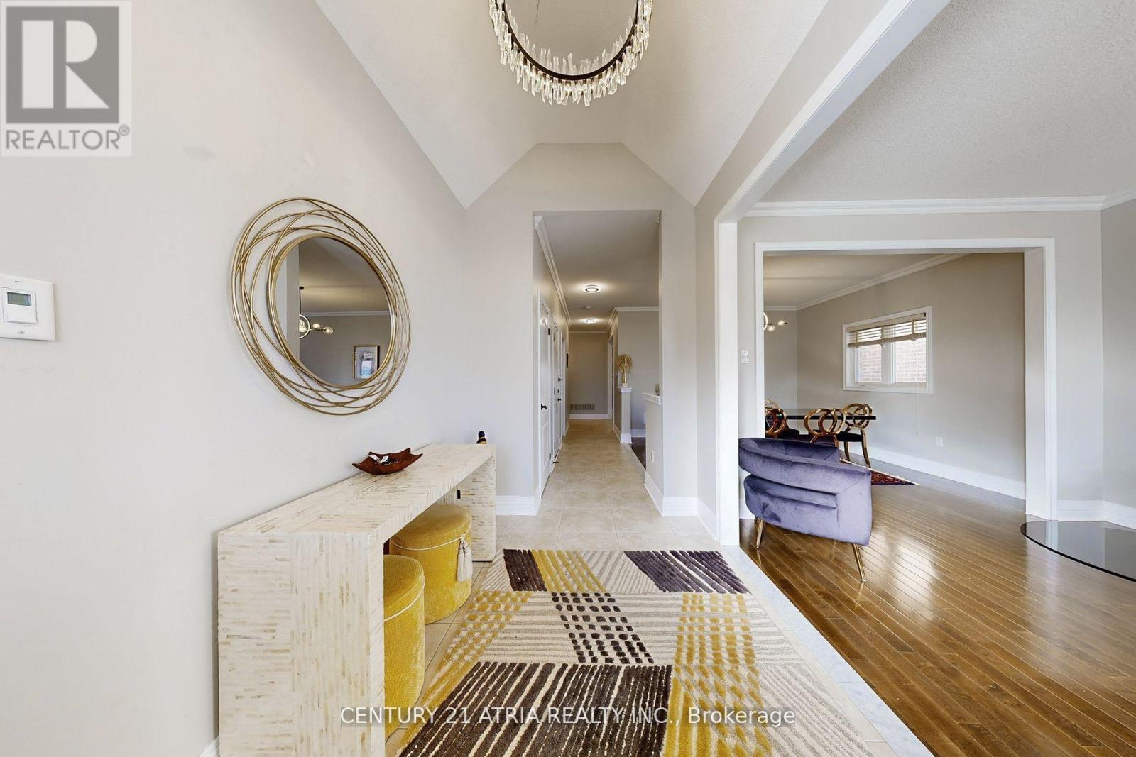 490 Kwapis Boulevard, Newmarket, ON - Indoor Photo Showing Other Room