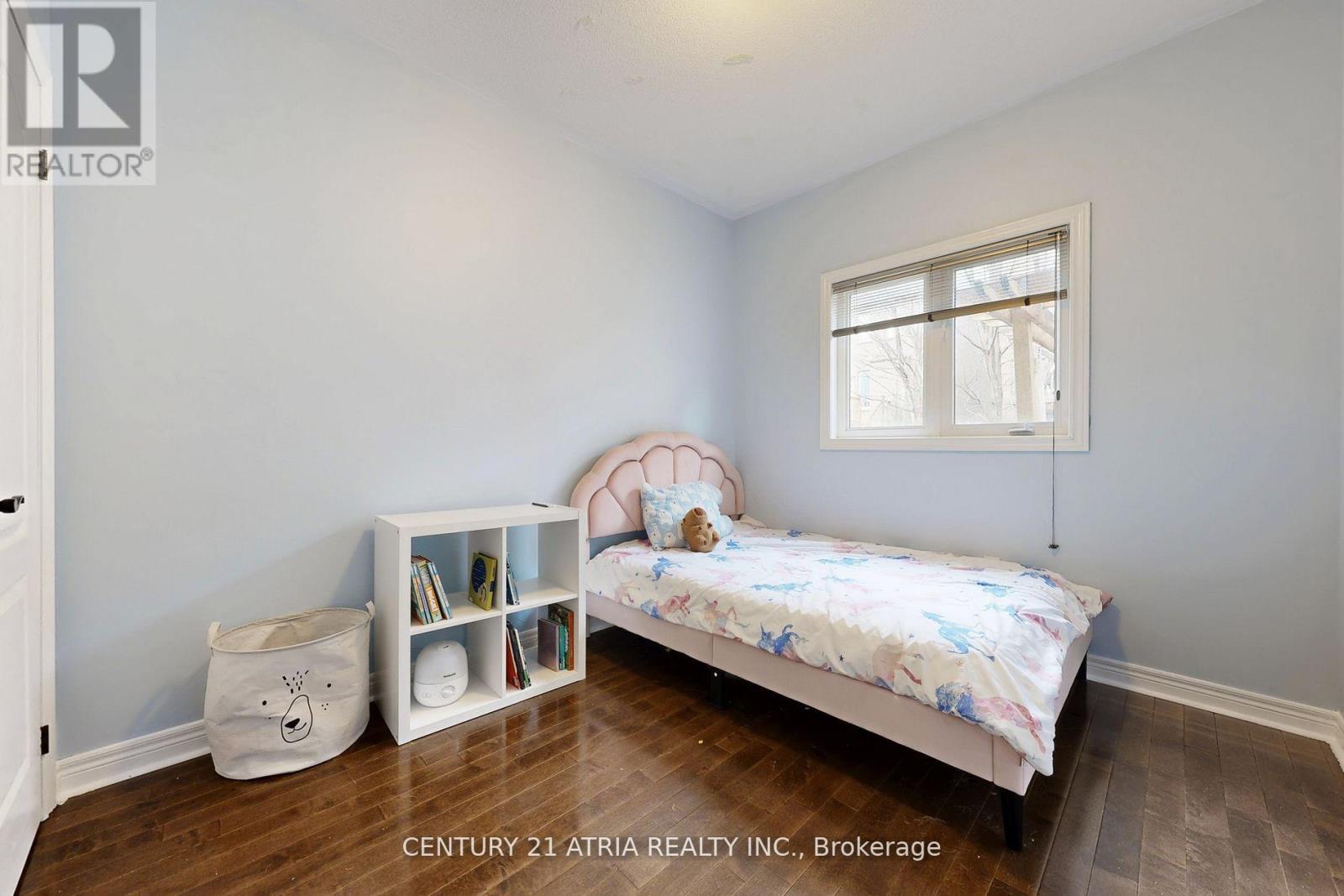 490 Kwapis Boulevard, Newmarket, ON - Indoor Photo Showing Bedroom
