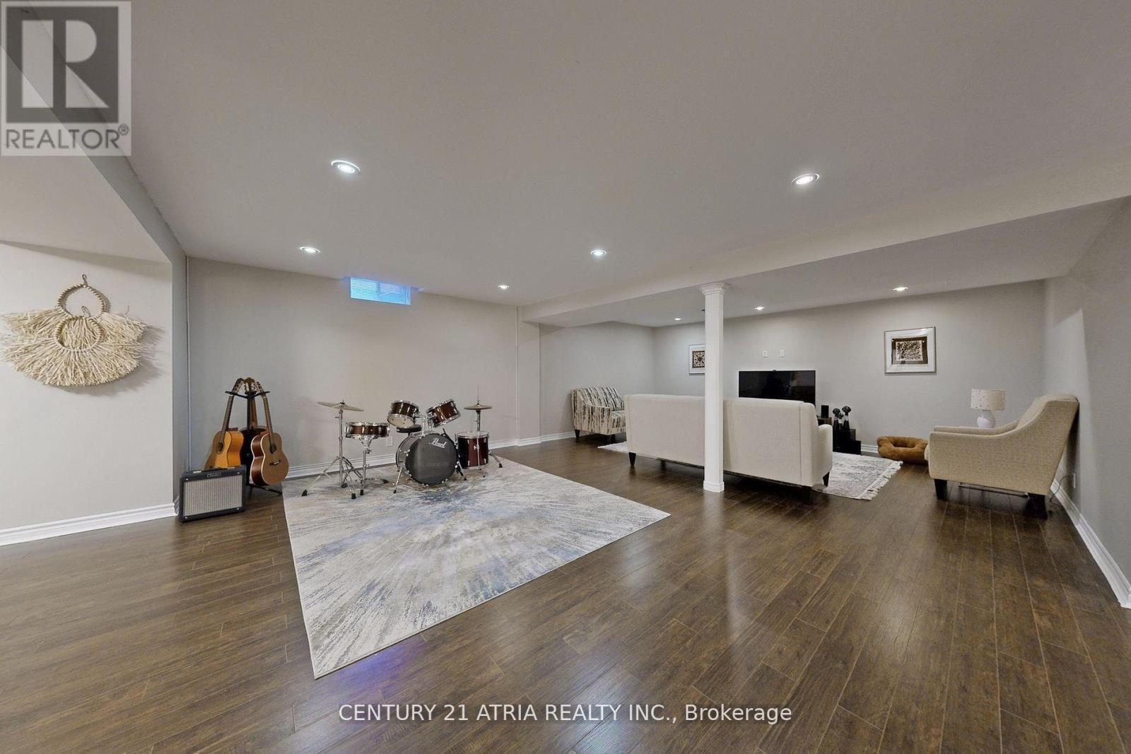 490 Kwapis Boulevard, Newmarket, ON - Indoor Photo Showing Other Room