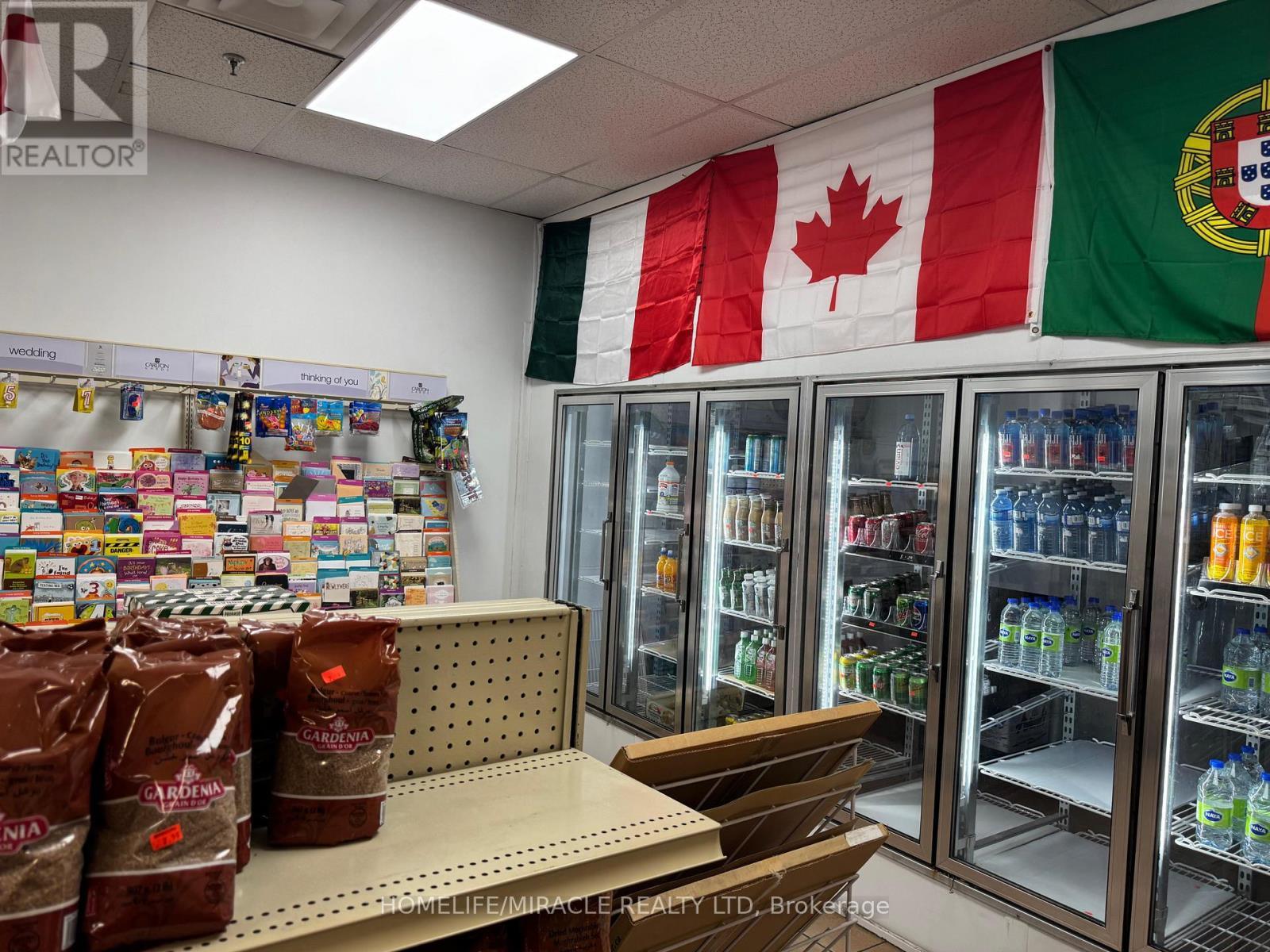 11 - 8633 Western Road, Vaughan, ON