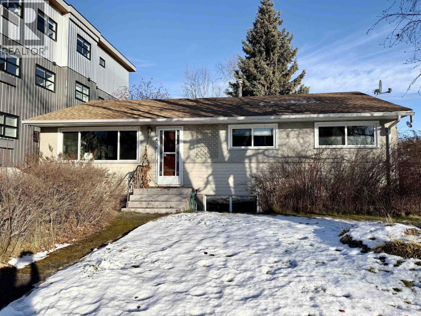 1676 7Th Avenue, Prince George, BC - Outdoor