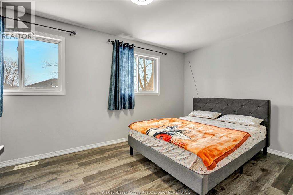 787 Helena Court, Belle River, ON - Indoor Photo Showing Bedroom