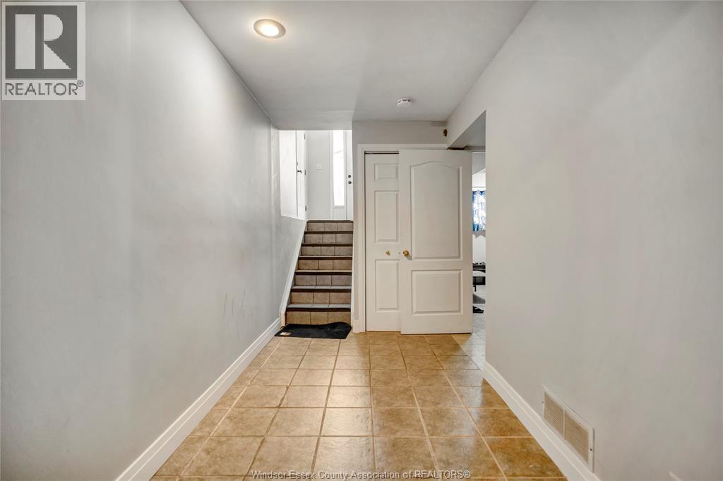 787 Helena Court, Belle River, ON - Indoor Photo Showing Other Room