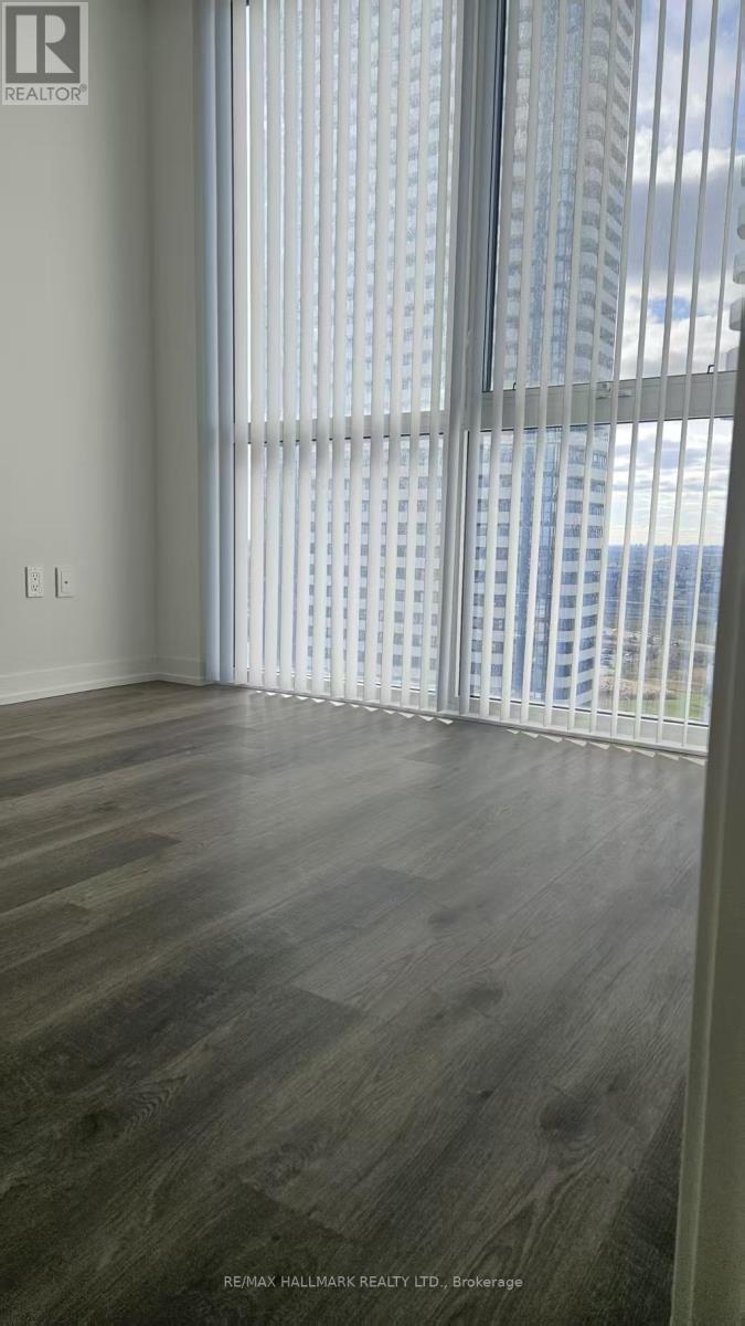 1615 - 8 Interchange Way, Vaughan, ON - Indoor Photo Showing Other Room