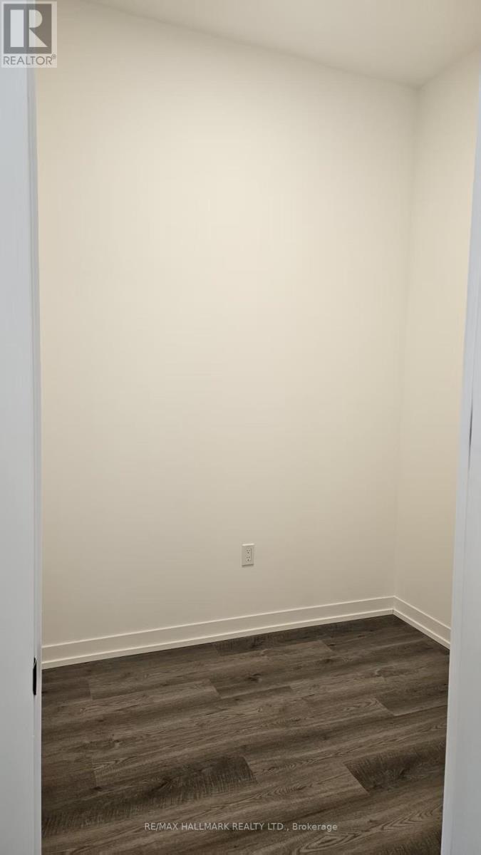 1615 - 8 Interchange Way, Vaughan, ON - Indoor Photo Showing Other Room