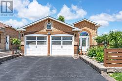 68 COUGHLIN ROAD Barrie, ON L4N 0L5