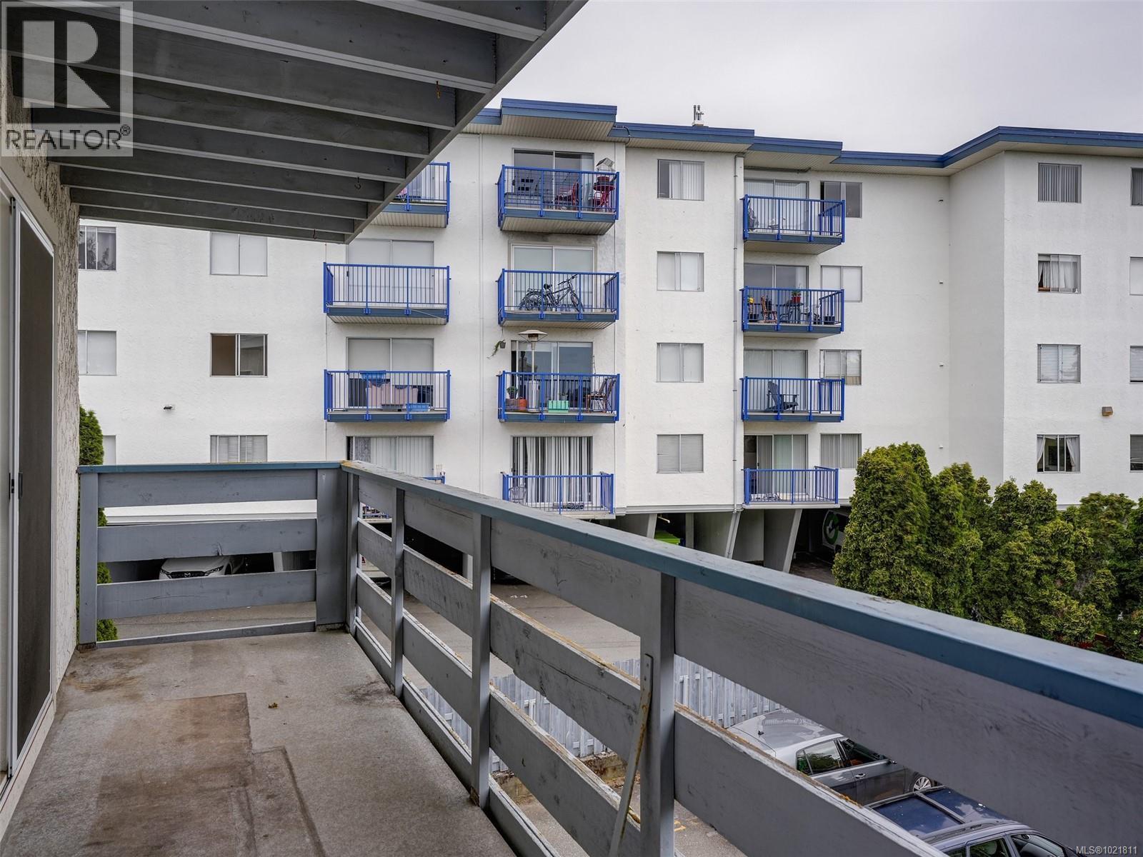 View of balcony - 302 859 Carrie St, Esquimalt, BC - Outdoor With Balcony