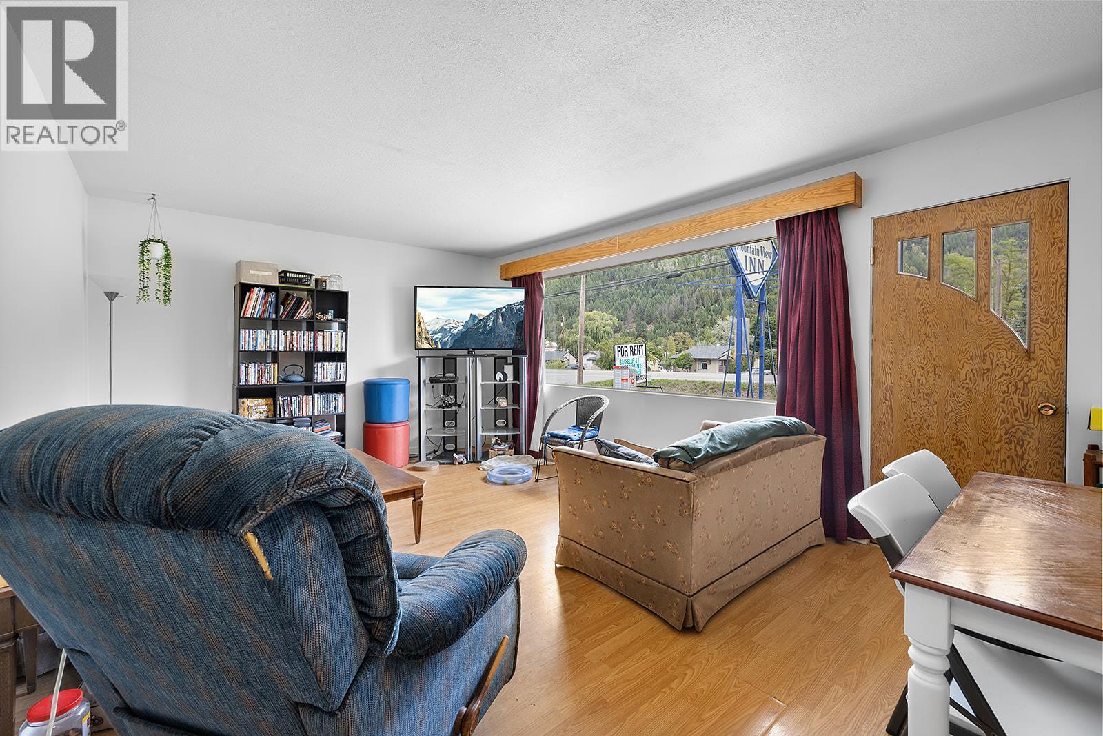 1441 Northwest Boulevard, Creston, BC