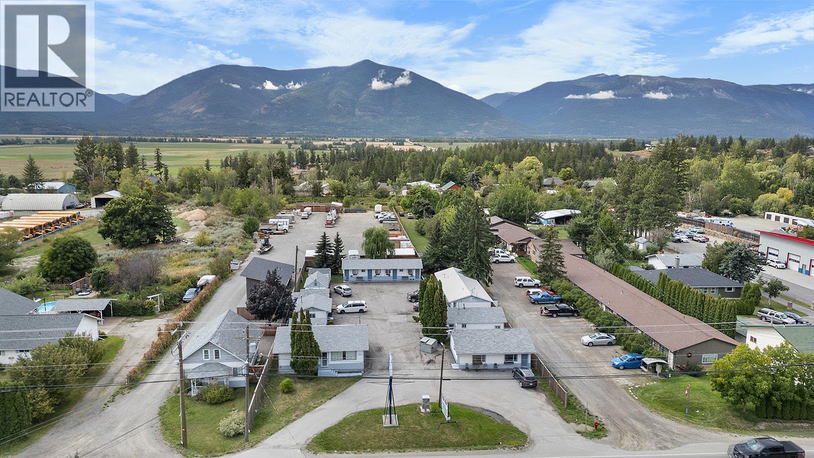 1441 Northwest Boulevard, Creston, BC