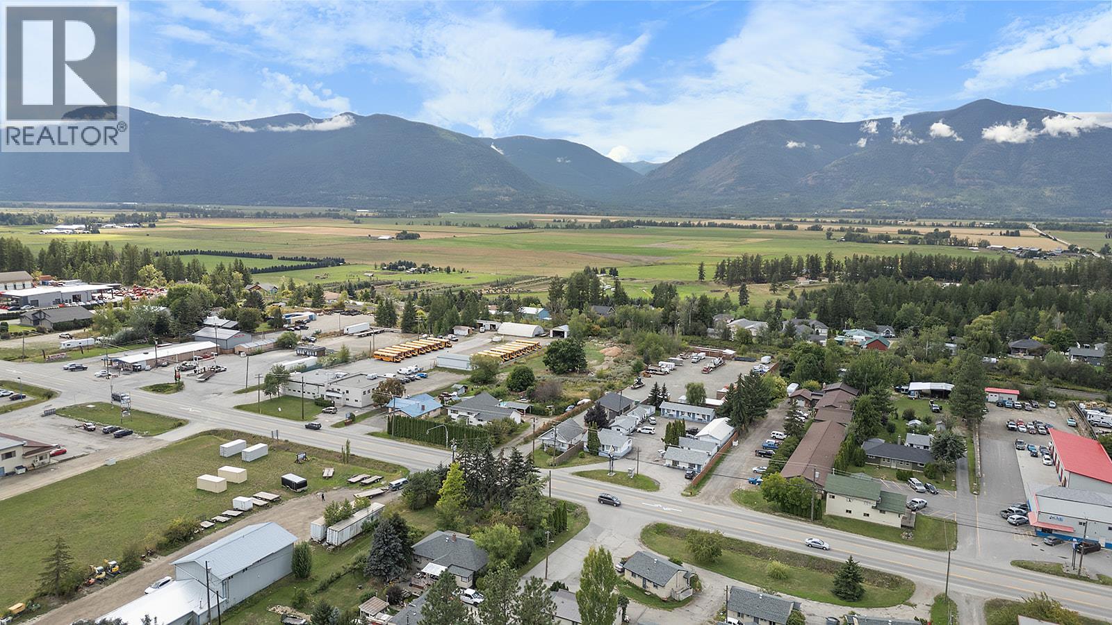 1441 Northwest Boulevard, Creston, BC