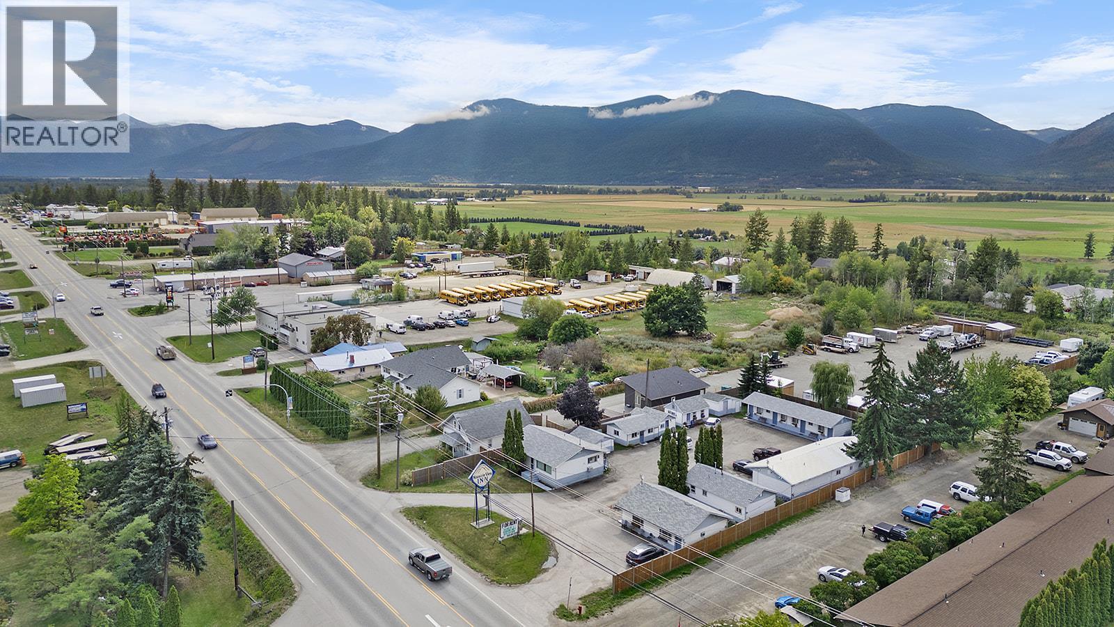 1441 Northwest Boulevard, Creston, BC