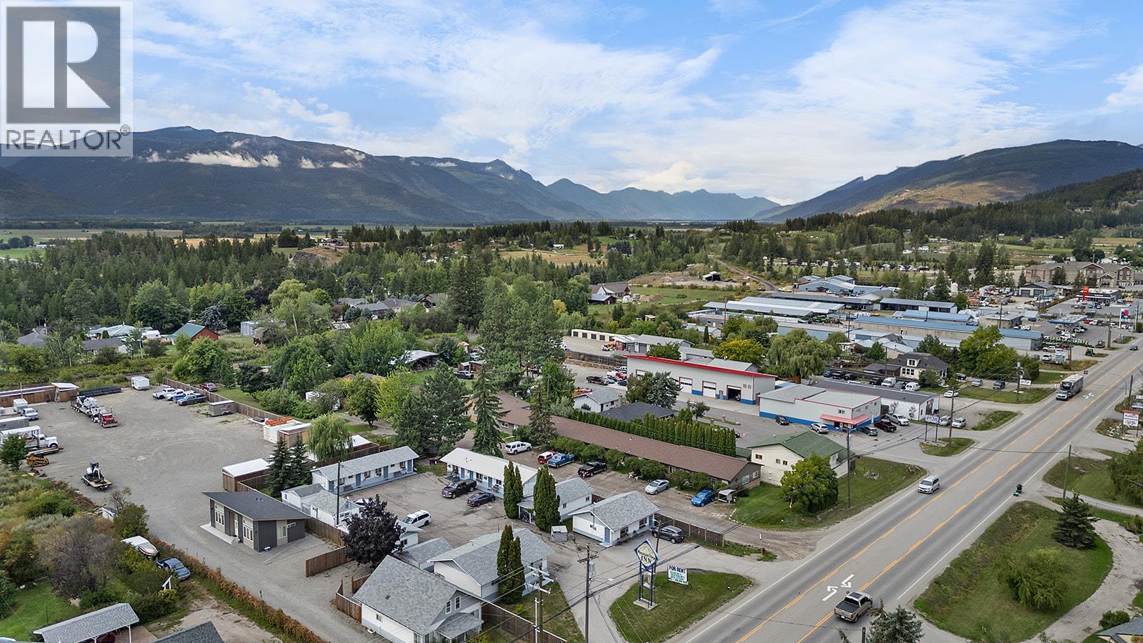 1441 Northwest Boulevard, Creston, BC