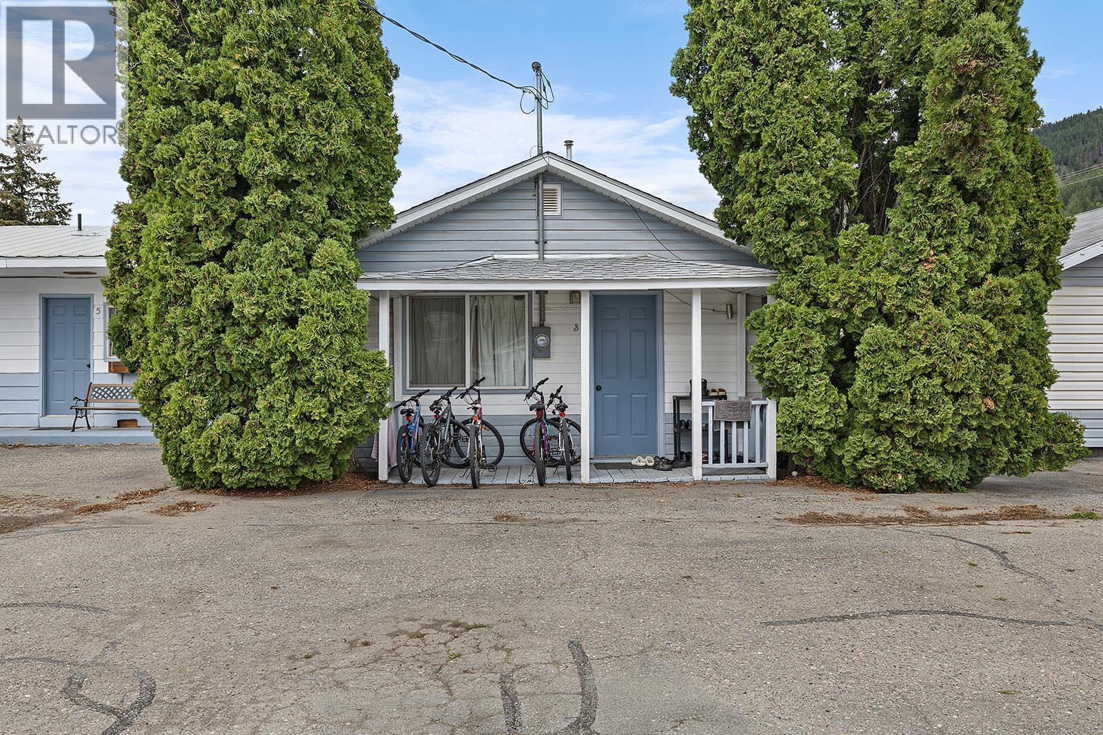 1441 Northwest Boulevard, Creston, BC