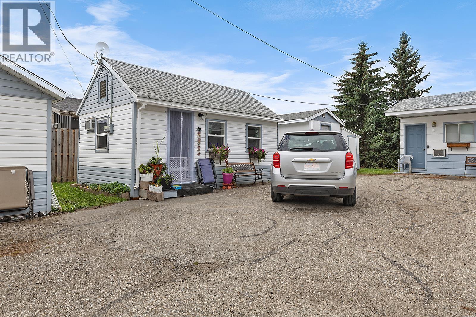 1441 Northwest Boulevard, Creston, BC