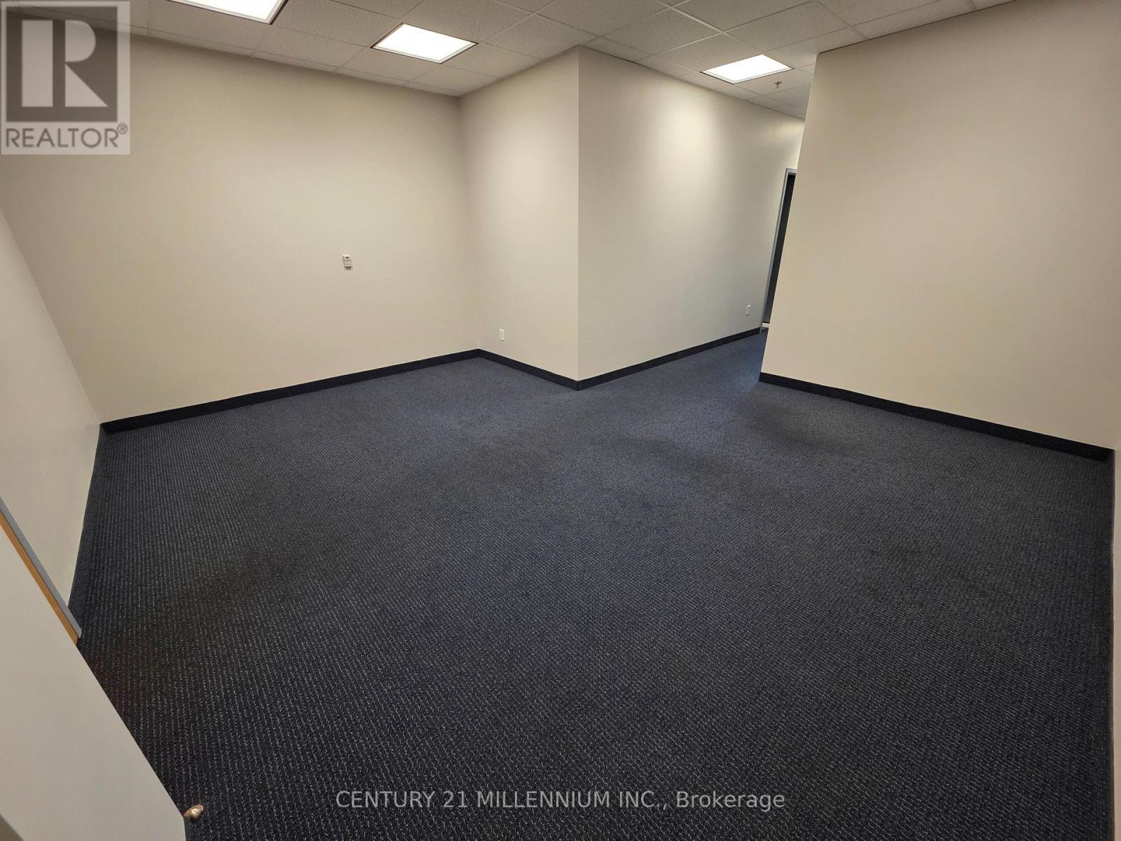 212 - 2250 Bovaird Drive E, Brampton, ON