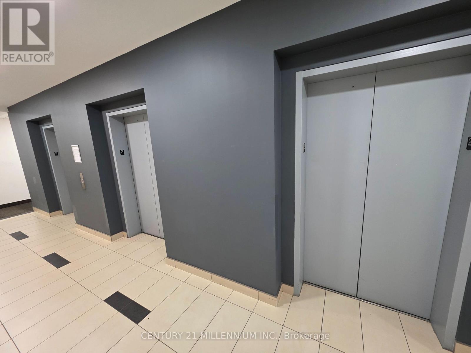 212 - 2250 Bovaird Drive E, Brampton, ON