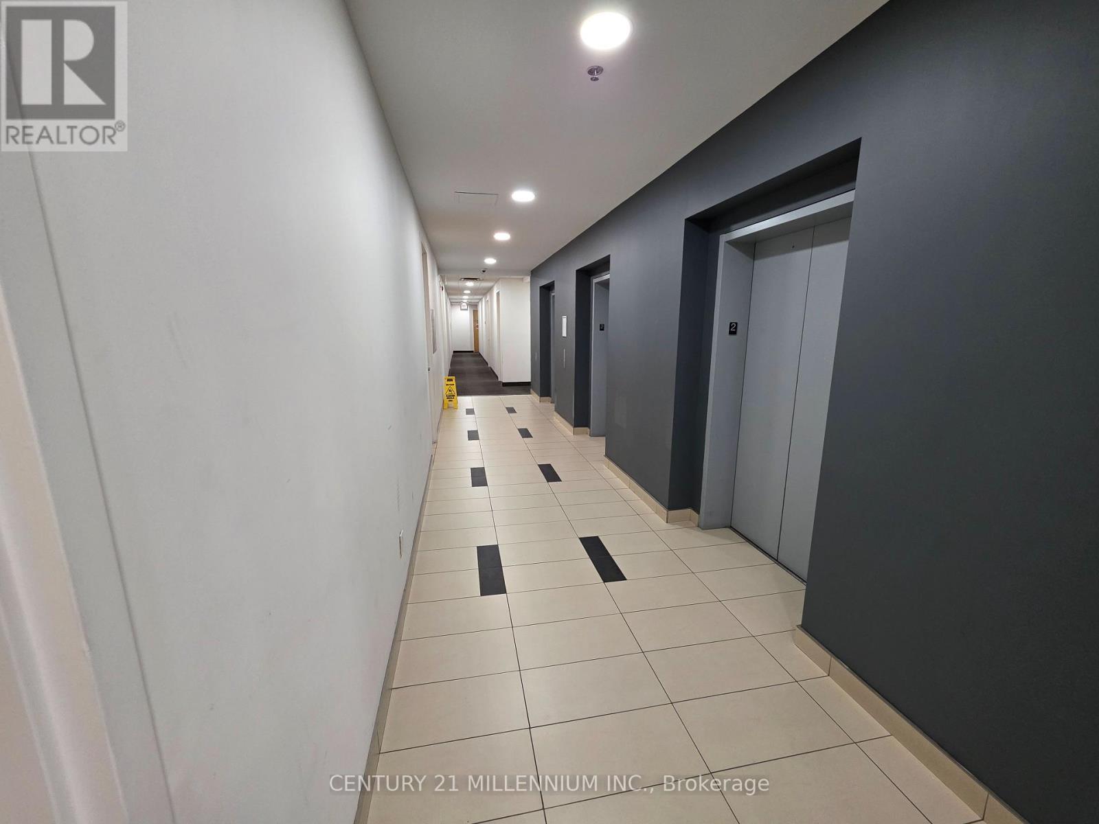 212 - 2250 Bovaird Drive E, Brampton, ON