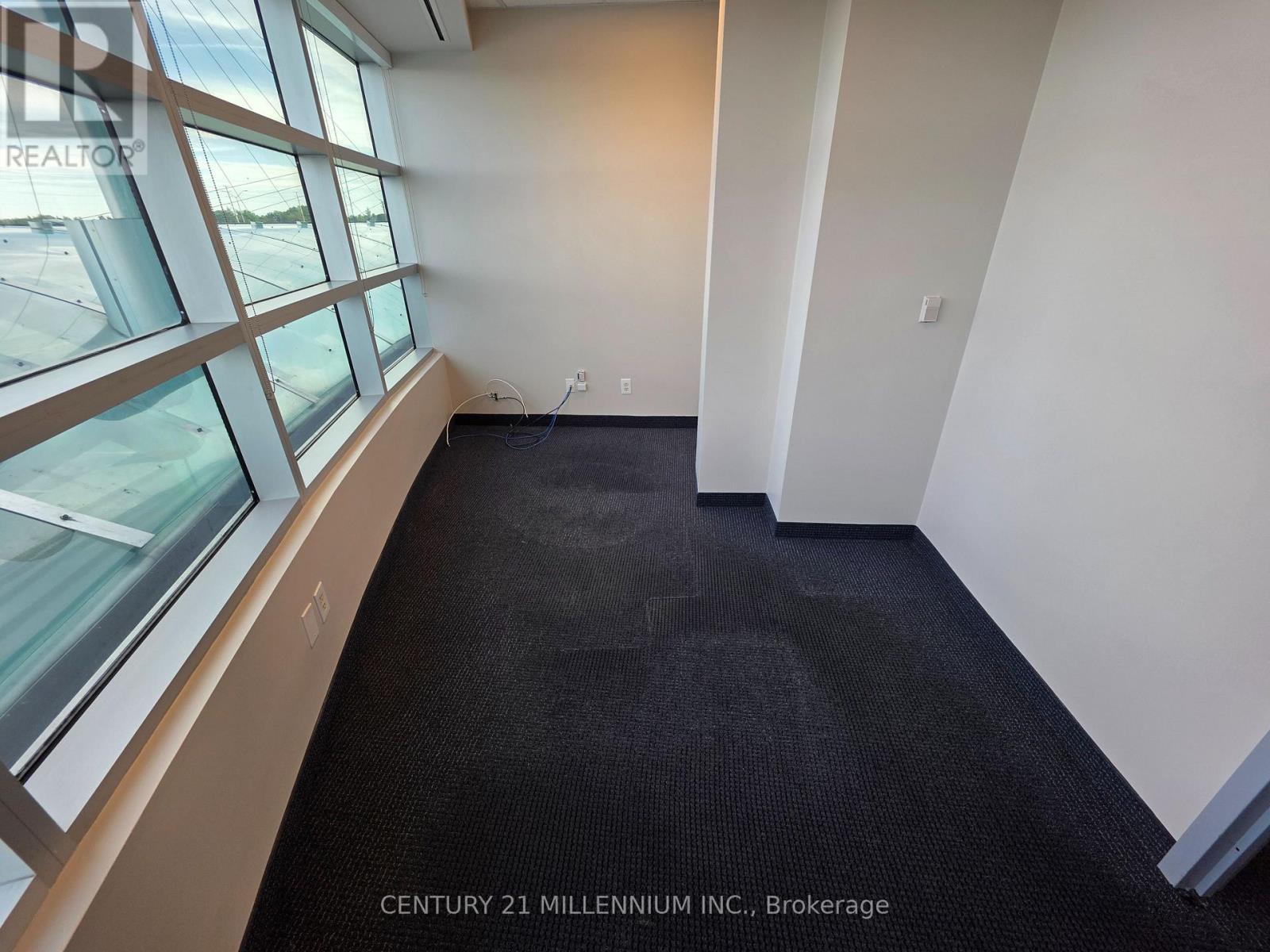 212 - 2250 Bovaird Drive E, Brampton, ON