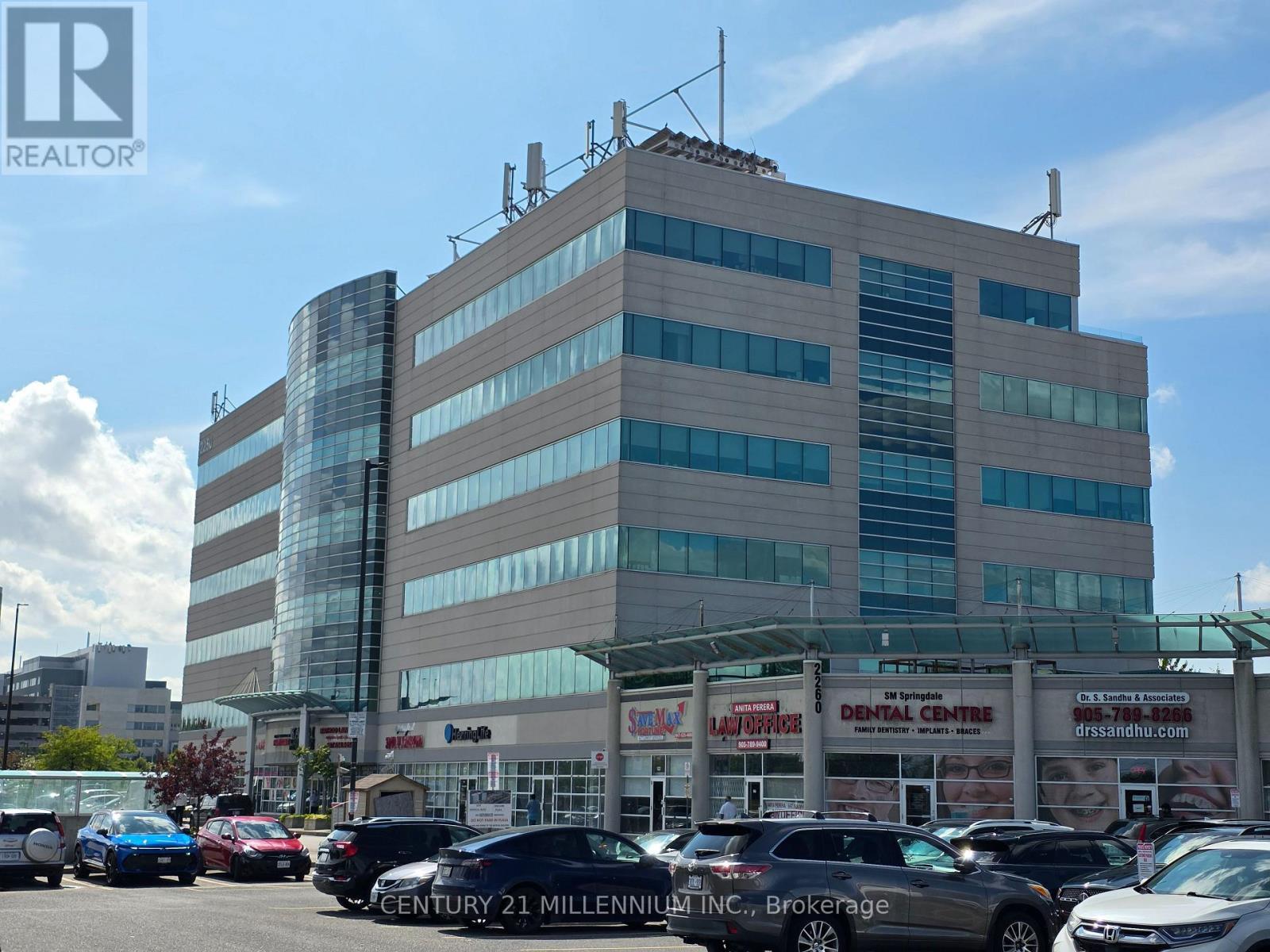 212 - 2250 Bovaird Drive E, Brampton, ON