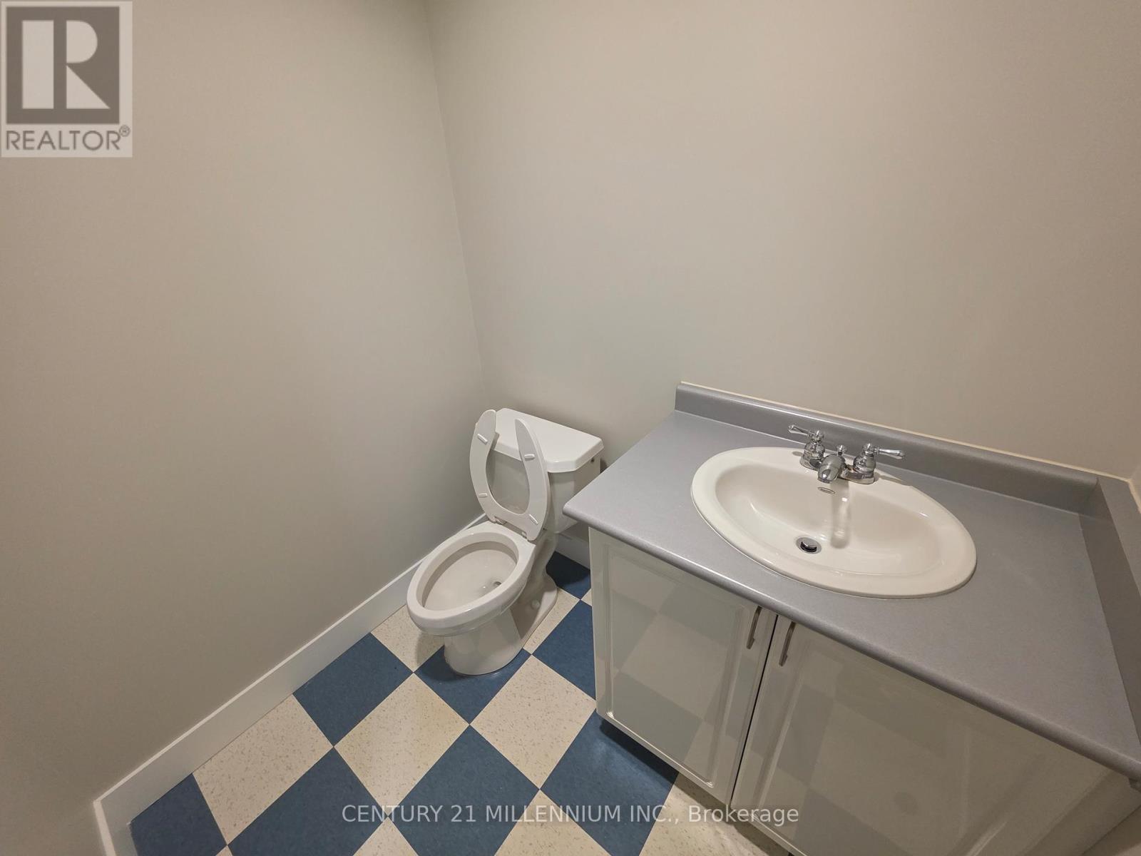 212 - 2250 Bovaird Drive E, Brampton, ON