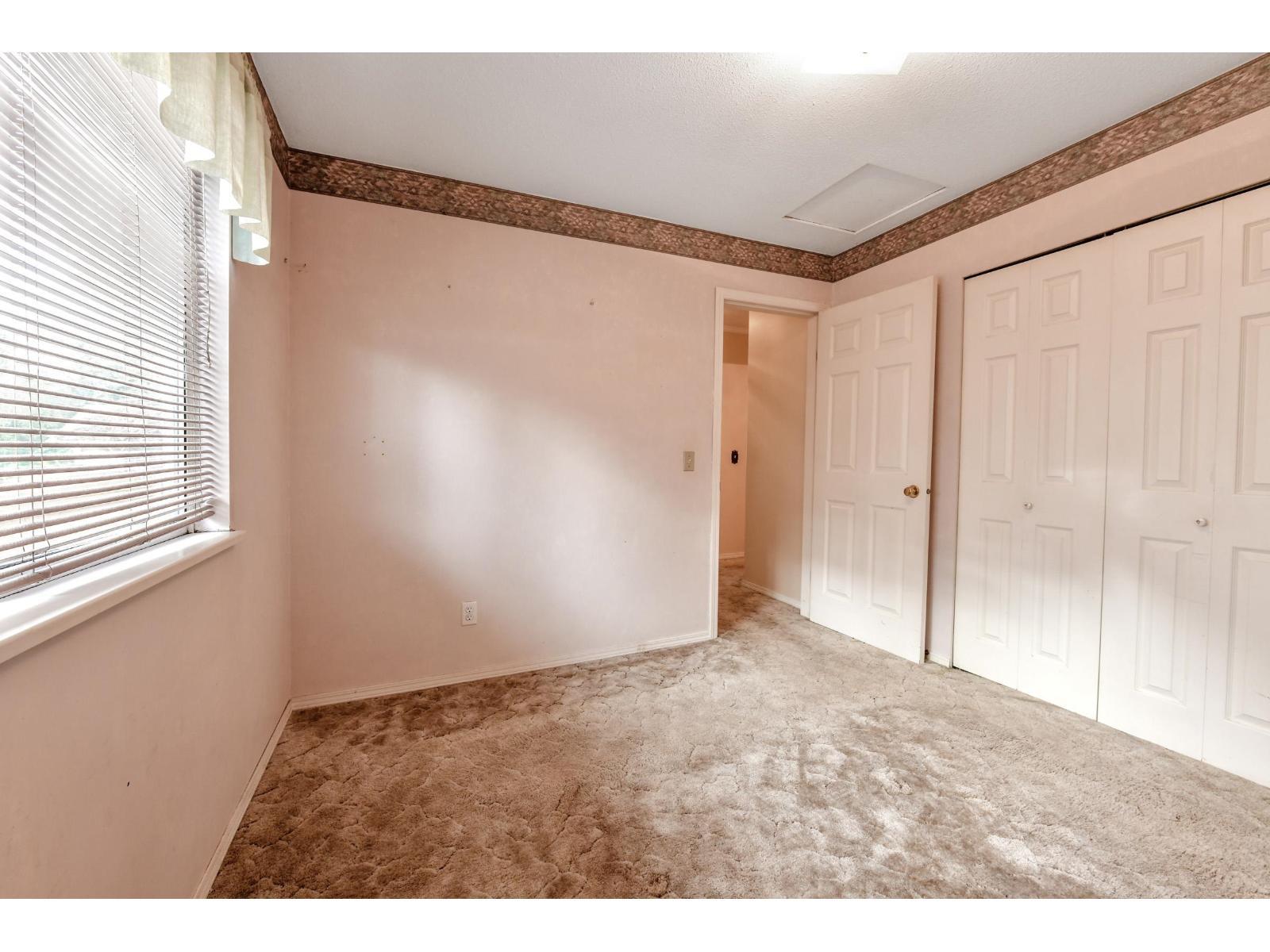 6043 174 Street, Surrey, BC - Indoor Photo Showing Other Room