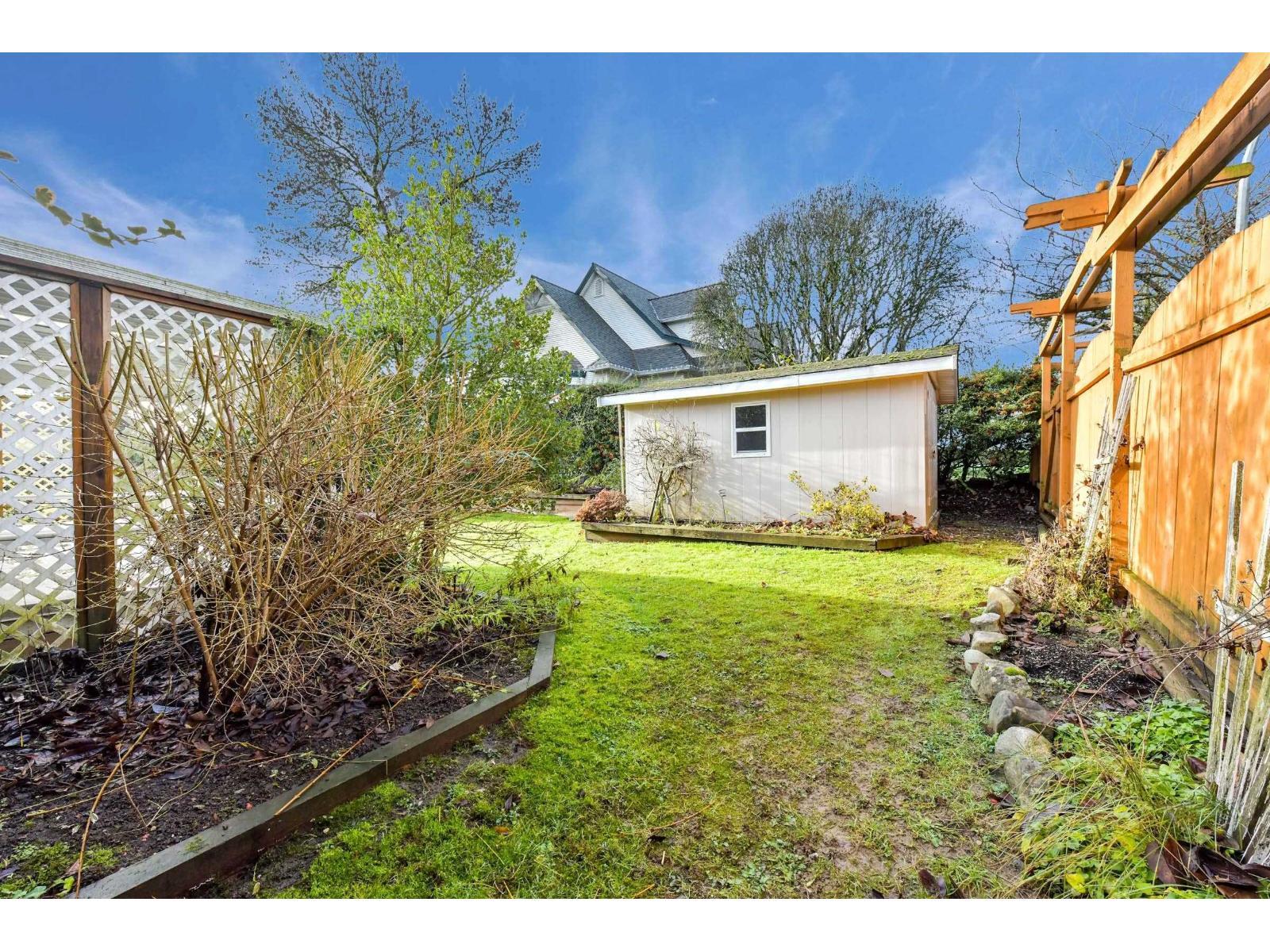 6043 174 Street, Surrey, BC - Outdoor