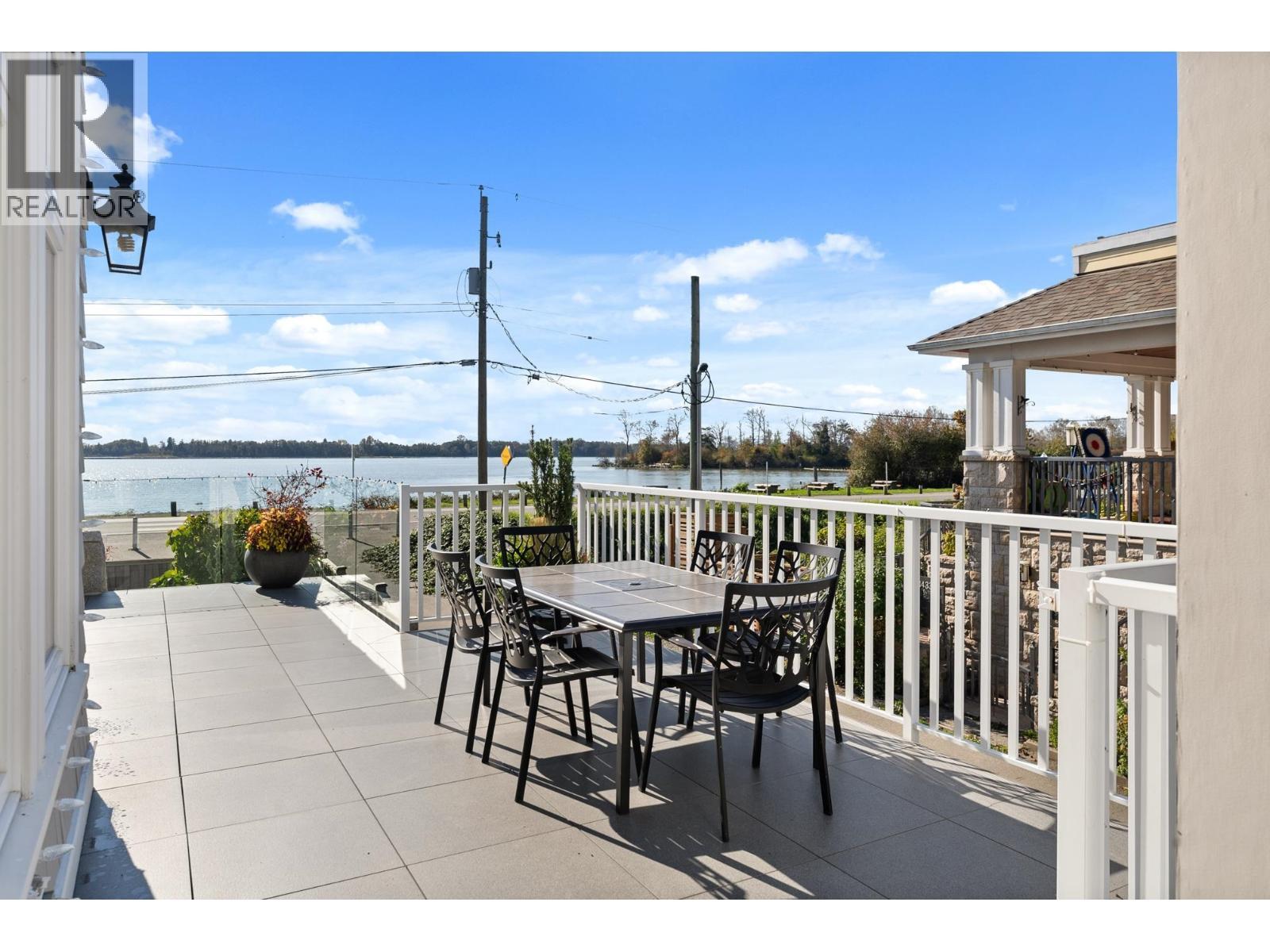 6461 Dyke Road, Richmond, BC - Outdoor With Deck Patio Veranda With Exterior