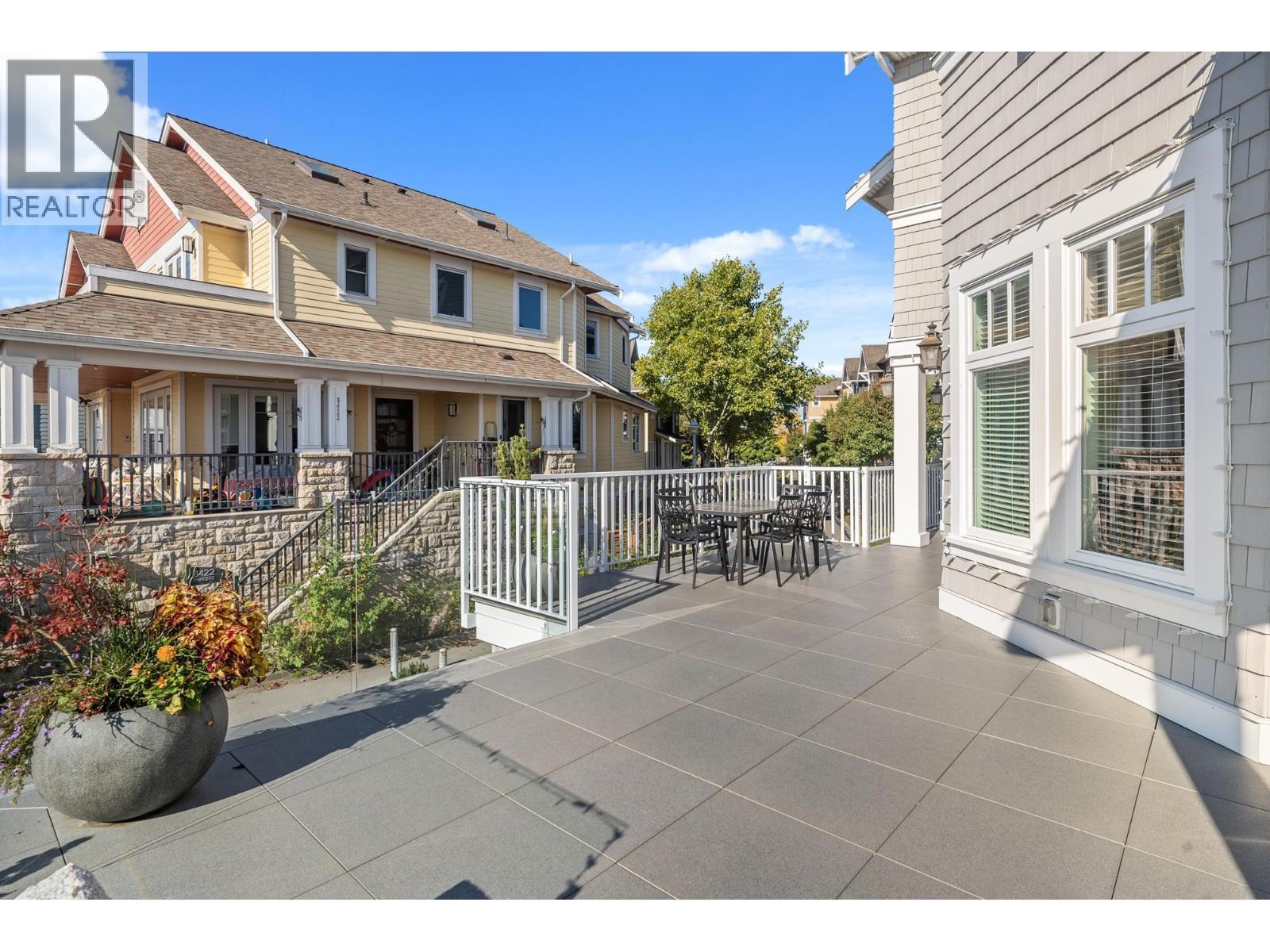 6461 Dyke Road, Richmond, BC - Outdoor With Deck Patio Veranda