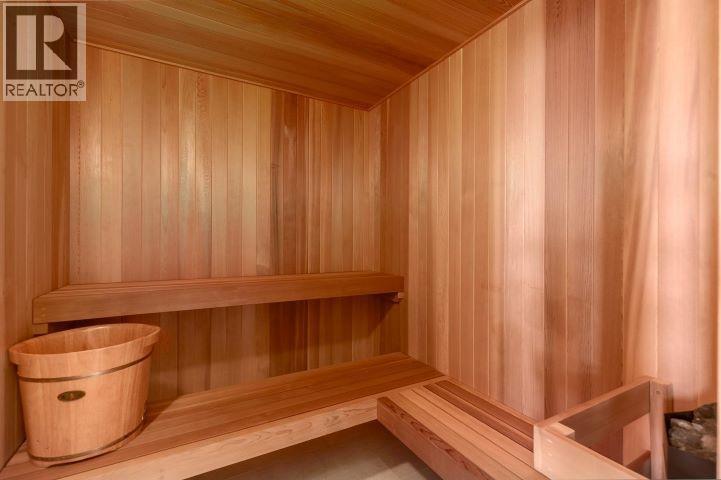 1167 Eyremount Drive, West Vancouver, BC - Indoor Photo Showing Other Room