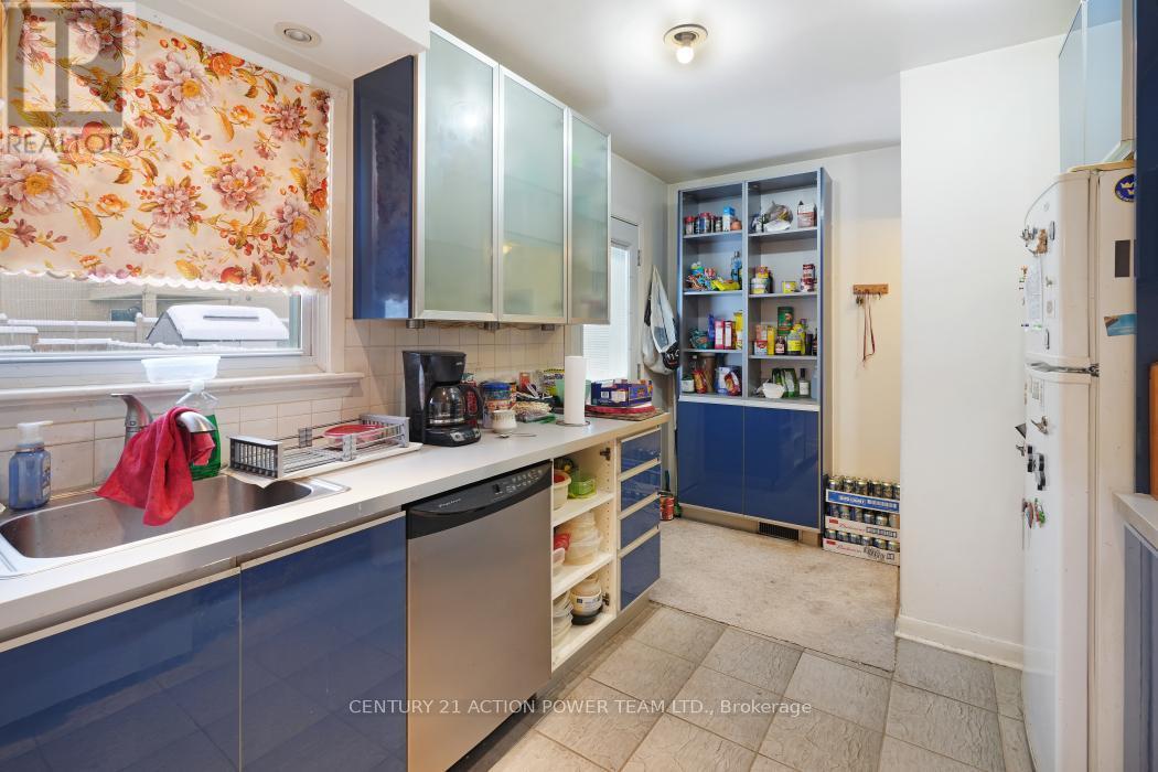 642 Borthwick Avenue, Ottawa, ON - Indoor Photo Showing Other Room