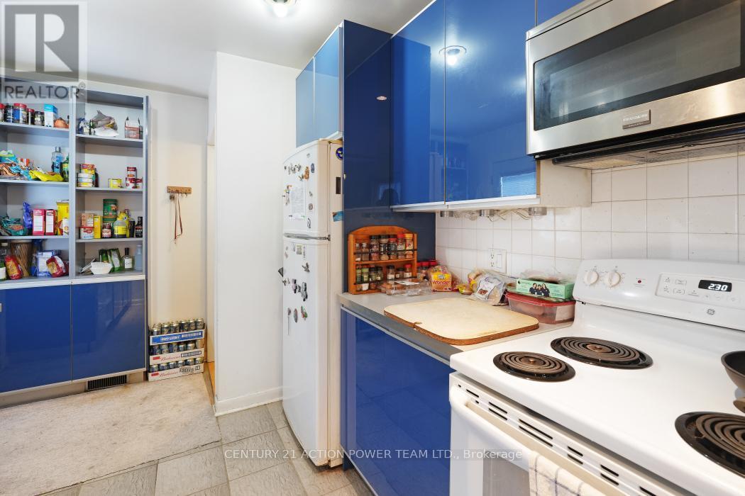 642 Borthwick Avenue, Ottawa, ON - Indoor Photo Showing Kitchen
