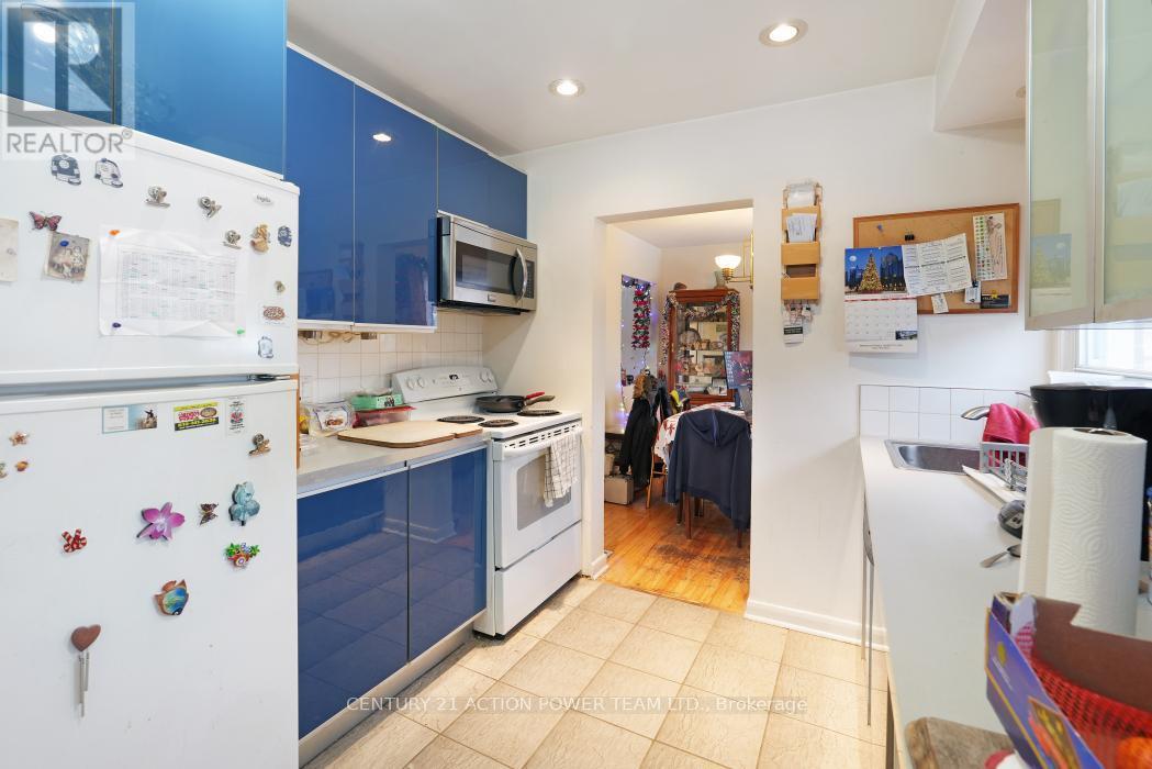 642 Borthwick Avenue, Ottawa, ON - Indoor Photo Showing Kitchen