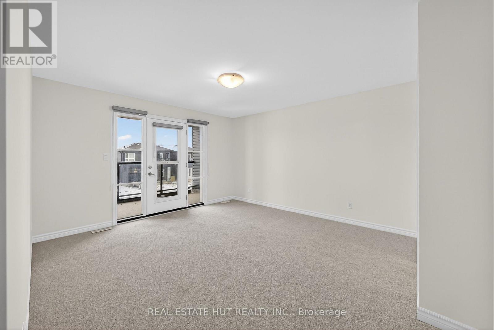 3241 Parker Avenue, Fort Erie, ON - Indoor Photo Showing Other Room