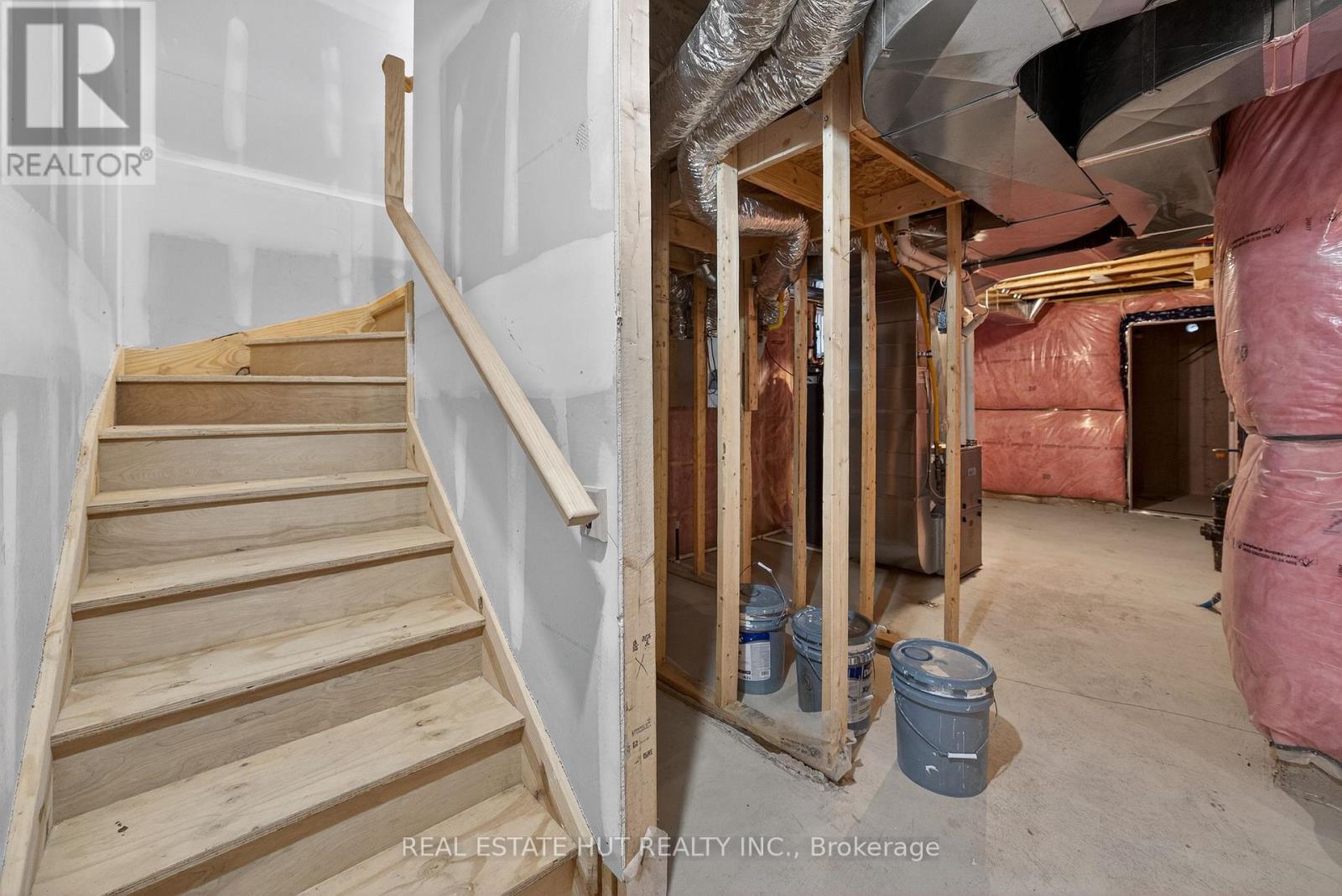 3241 Parker Avenue, Fort Erie, ON - Indoor Photo Showing Basement