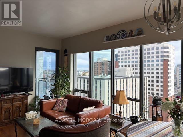 1501 - 90 George Street, Ottawa, ON - Indoor Photo Showing Living Room