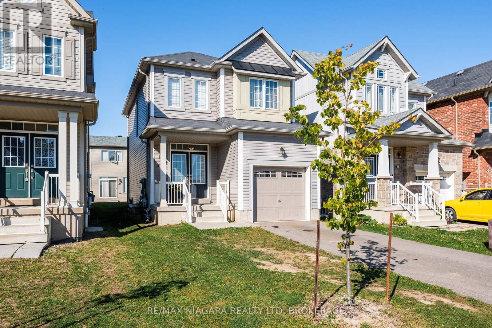 8719 Sourgum Avenue, Niagara Falls (Brown), ON - Outdoor With Facade