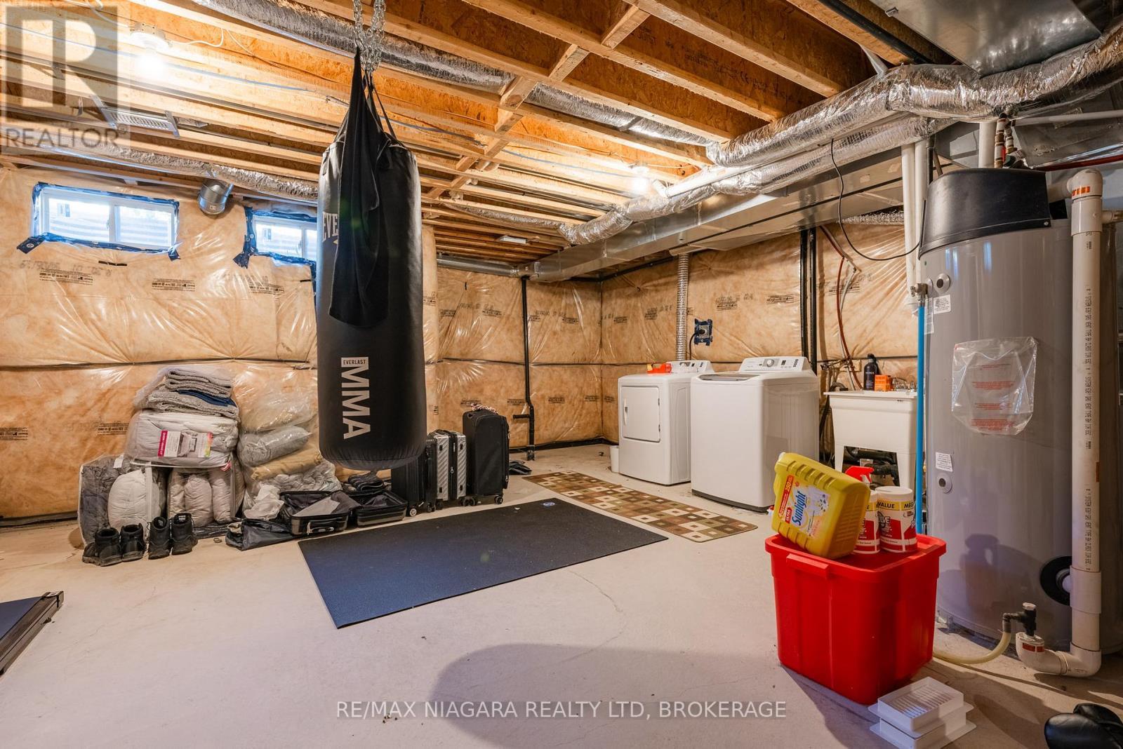 8719 Sourgum Avenue, Niagara Falls (Brown), ON - Indoor Photo Showing Basement