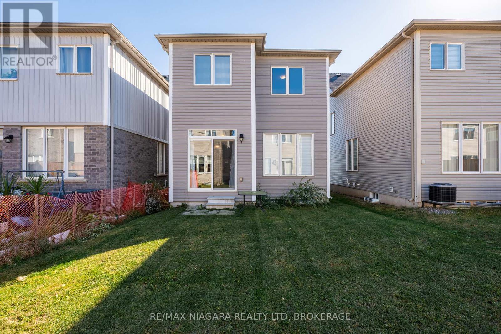 8719 Sourgum Avenue, Niagara Falls (Brown), ON - Outdoor