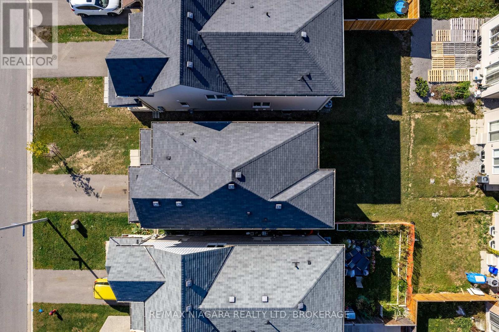 8719 Sourgum Avenue, Niagara Falls (Brown), ON - Outdoor